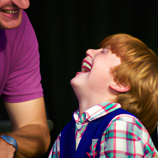 3. תמונה המתעדת את הרגע שבו ילד פורץ מצחוק מאקט קומי של קוסם